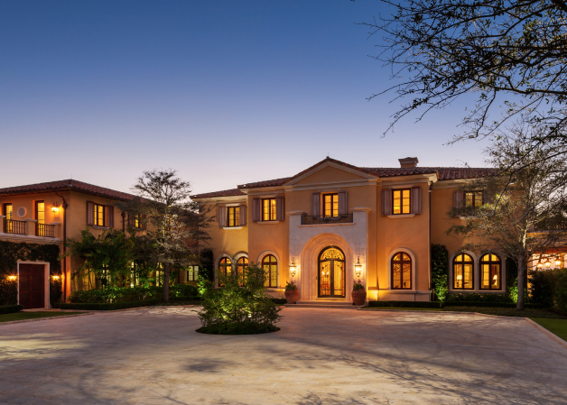 A New Lakeside Residence